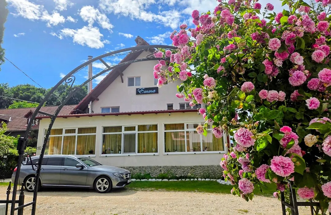 Pensiunea Emma-1
